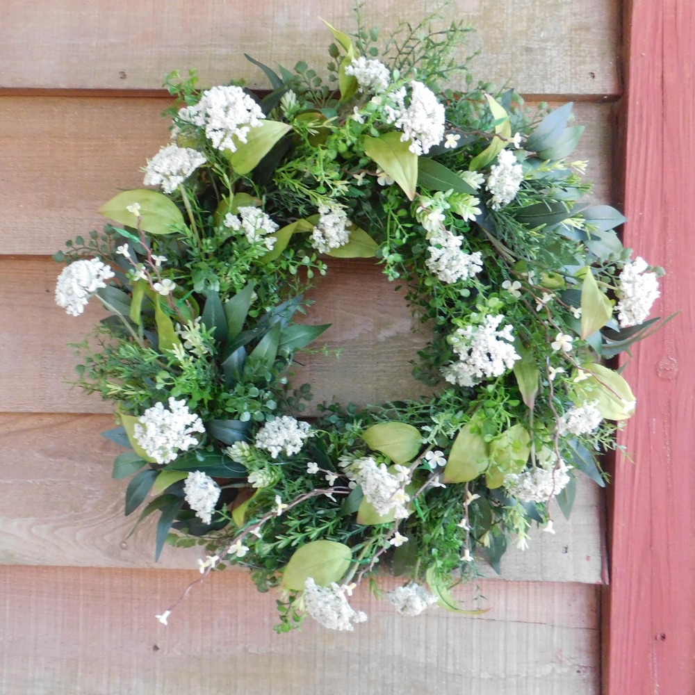 Artificial Year Round Greenery Wreath for Front Door Boxwood Classic Hops White